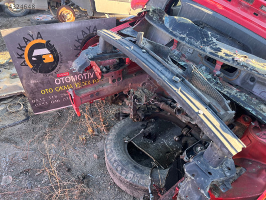 Clio 5 ön Tampon Demiri Orjinal Çıkma