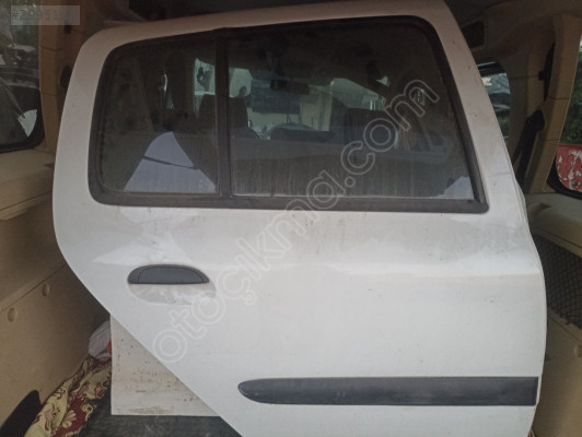 Renault Clio Symbol Sağ Arka kapı