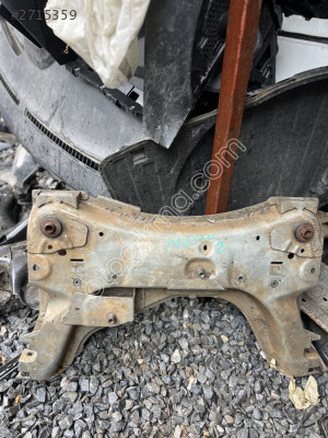Renault megan 2 çıkma motor traversi