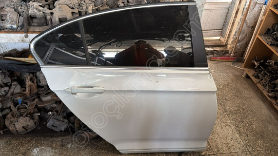 2015-20 MODEL VW PASSAT B8 SAĞ ARKA KAPI