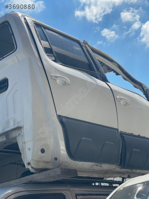 VOLKSWAGEN AMAROK 2013 ORJ DOLU SAĞ ARKA KAPI