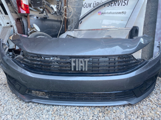 Fiat Egea ön tampon dolu yeni kasa