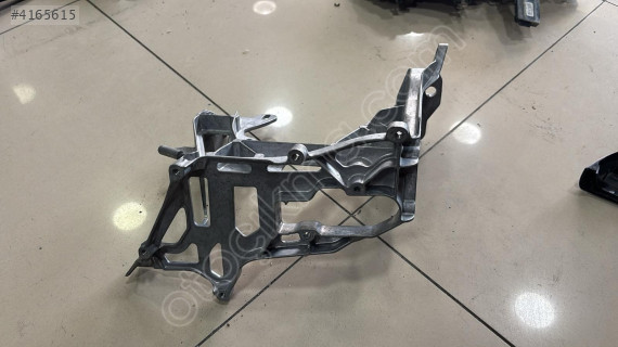 MERCEDES C SERİ W205 ÖN PANEL SAĞ AYAĞI 2056225300