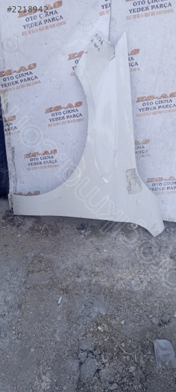 Mercedes A176 çıkma sol ön çamurluk