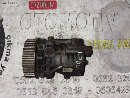 8200379376 R9042A040A RENAULT SCENİC 1.5 DCI mazot pompası