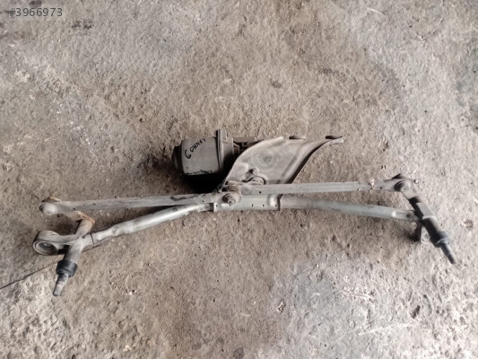 FORD CONNECT ÖN CAM SİLECEK MOTORU HATASIZ