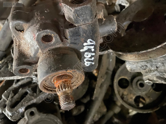 Mazda 929 95 direksiyon pompası