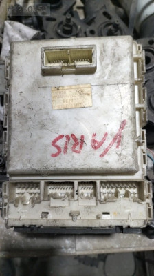 Toyota Yaris Sigorta Kutusu Tablası 82730-52700