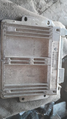 Clio 1.2 motor beyni çıkma