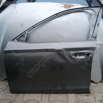 Skoda Octavia 2021 2025 Sol Ön Kapı Orijinal Çıkma