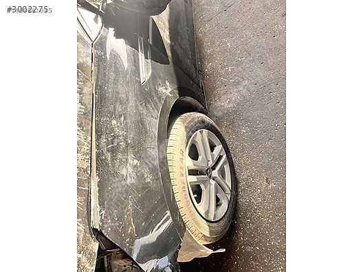 Renault Megane 4 sol ön çamurluk