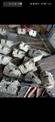 Renault Clio kapı kilidi