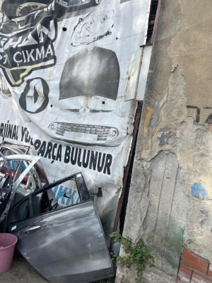 Egea sağ arka kapı