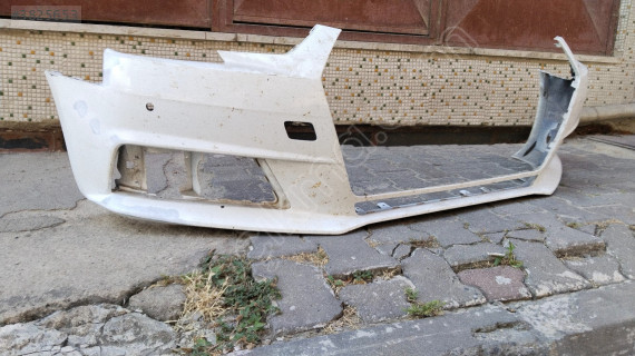 AUDİ A4 ÖN TAMPON B9 KASA