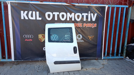 fiat doblo sağ orta kapı dolu