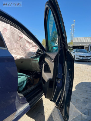 SKODA OCTAVİA SAĞ ÖN KAPI ORJİNAL SÖKME HATASIZ - 5E3831052