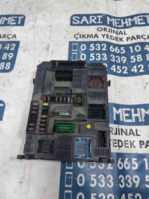 ÇIKMA PEUGEOT 301 207 BSİ BEYNİ SİGORTA KUTUSU 9807531580