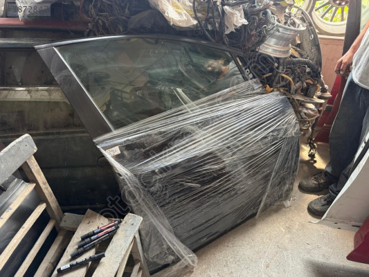 OPEL ASTRA J SAĞ ÖN KAPI CAMI ORJİNAL ÇIKMA