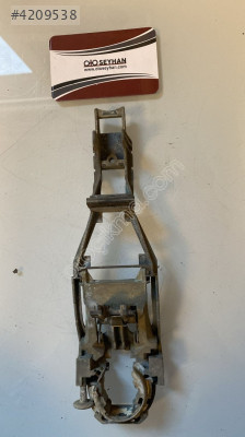 3B0837885 - 3B0837886 golf 4 dış kapı kolu braketi