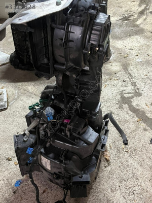 AUDİ 4 B6 KALORİFER KAZANI 0551 184 82 30