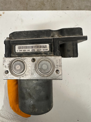 0265950316 BMW E60 ABS Beyni  34516767239 34526767241