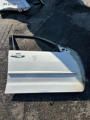 VOLKSWAGEN POLO CLASSİC SAĞ ÖN KAPI ÇIKMA