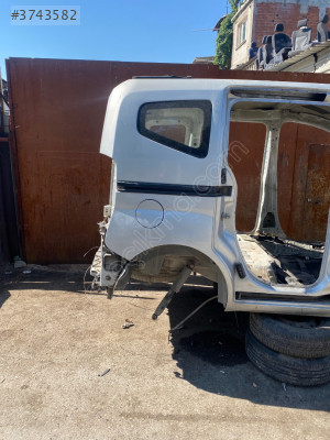 Fiat Fiorino Sağ Arka Çamurluk