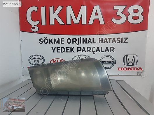 Skoda Fabia 1 Sağ Far Orjinal Çıkma