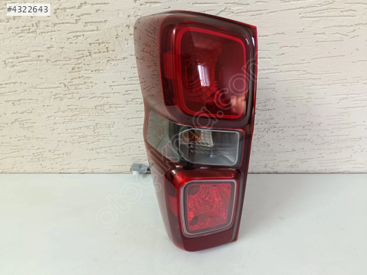 İSUZU D-MAX SOL ARKA STOP LAMBASI SIFIR 2020-2021