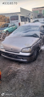 96 Renault Clio 1 motor kaputu farlar kapılar ön tampon
