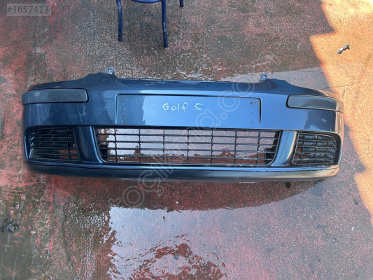 Golf 5 ön tampon dolu