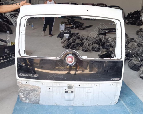 2012/2023 FİAT DOBLO GENİŞ AİLE BEYAZ BAGAJ KAPAĞI ORJ LOKALLIK