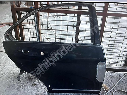 MERCEDES C SERİSİ 204 KASA SAĞ ARKA KAPI
