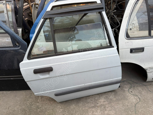 RENAULT 9 SAĞ ARKA KAPI DOLU 97-00 MODEL ORJİNAL ÇIKMA