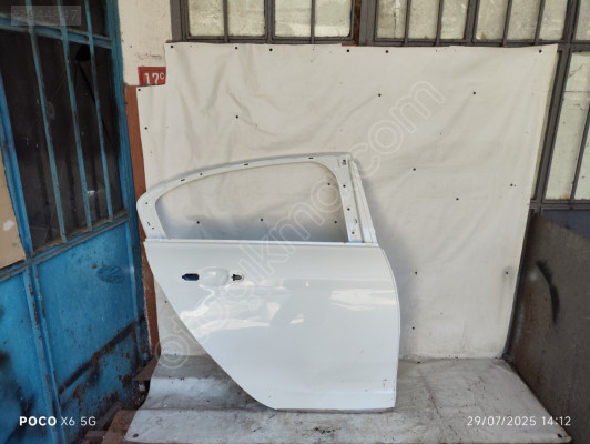 Fiat egea hecbek 2015 2020  çıkma sağ arka stop