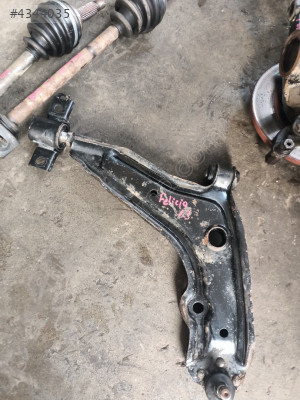 SKODA FELİCİA 1.3 SAĞ SALINCAK