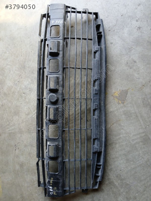 Peugeot 206 çıkma tampon ızgarası