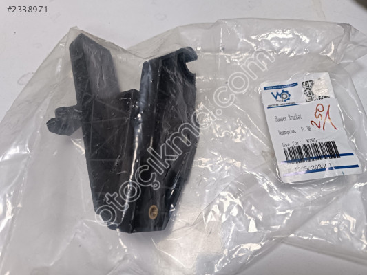 MERCEDES C W205 ÖN TAMPON BRAKETİ SAĞ FAR AYAĞI 2056203501 S