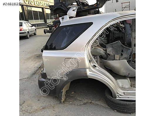 Kia Sorento Modeli İçin Sağ Arka Çamurluk - Oto Çıkma