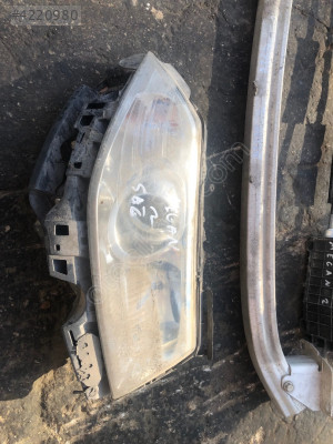 RENAULT MEGANE 2 SAG ÖN FAR MERCEKLİ