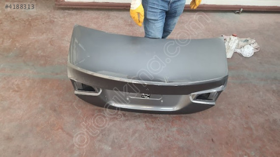 MERCEDES A SERİSİ W177 BAGAJ KAPAĞI