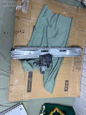 FİAT EGEA SOL ÖN CAM KRİKOSU