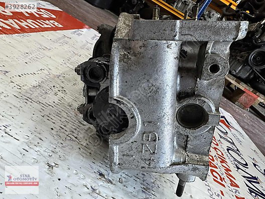 Isuzu Isuzu 4ZB1 Silindir kapağı