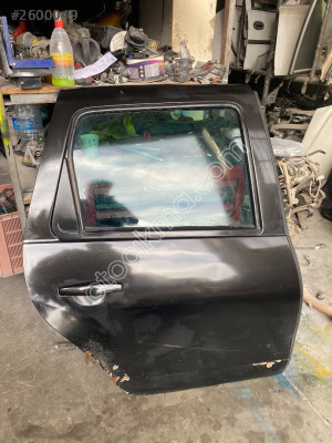 Dacia duster sag arka kapi dolu boş