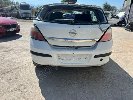 OPEL ASTRA H ARKA TAMPON MERT OTO