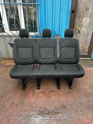 2023 trafic arka üçlü tek yatarlı koltuk