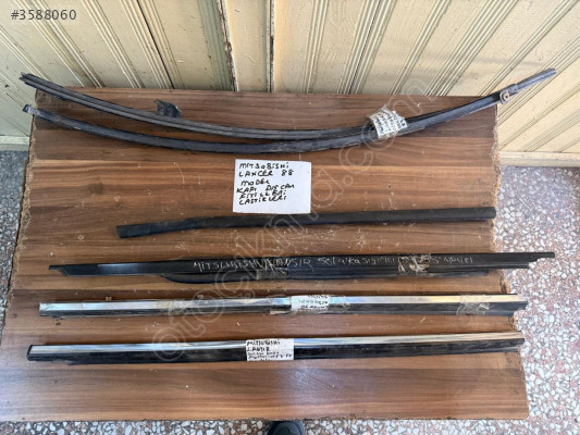 MİTSUBİSHİ LANCER KAPI DIŞ CAM SIYIRICI FİTİLİ 1988 MODEL