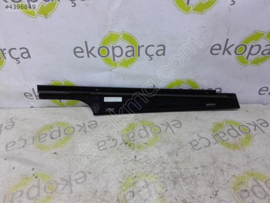 BMW X3 2018 2024 G01 SAĞ ÖN KAPI DİREK BANDI 7410022