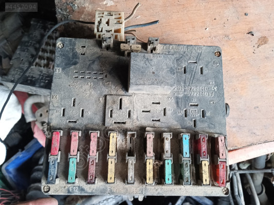 Lada vega sigorta kutusu