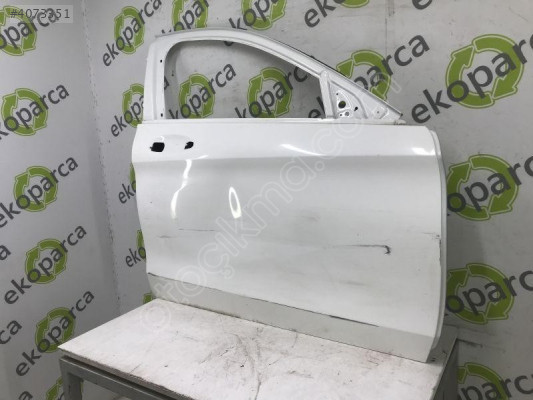 2014-2021 Mercedes C Serisi W205 Sağ Ön Kapı - A2057220210